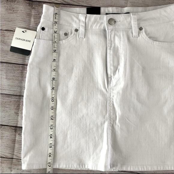 CALVIN KLEIN White Jean Skirt Size 8 - Picture 5 of 6